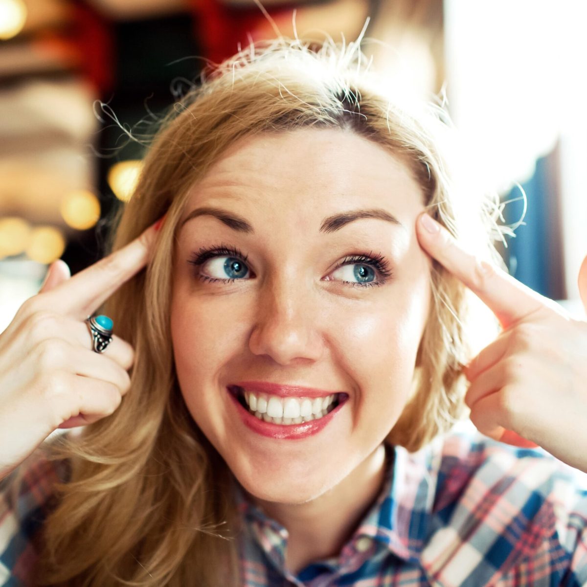 young-smiling-positive-thinking-successful-woman-p-2022-09-07-18-21-03-utc-min